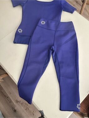 Zaggora workout weight-slimming wetsuit 2 pc High-Rise capris & top  never worn